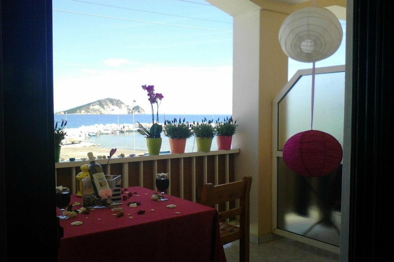 Ocean Breeze Apartment Keri Екстериор снимка